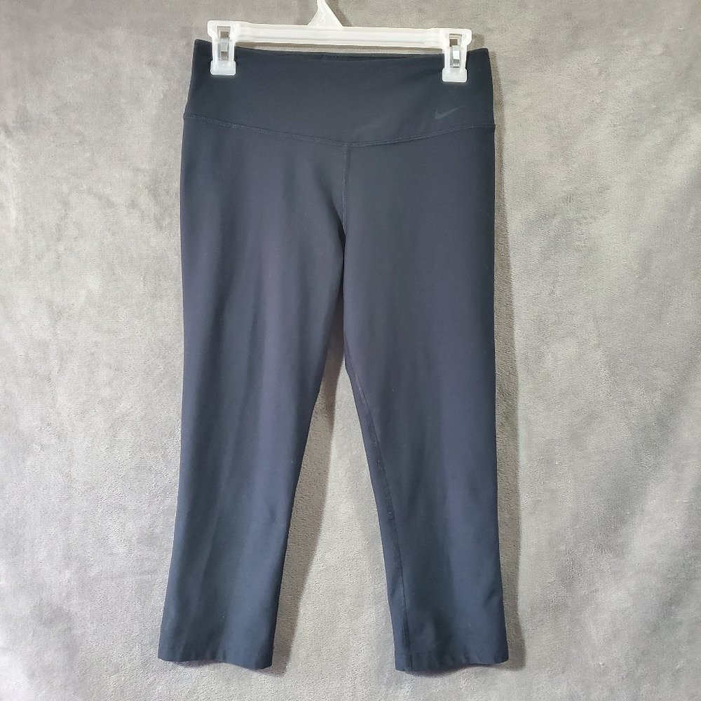 Nike Dri-Fit Running/Exercise/Yoga/Workout Capri Black Size S